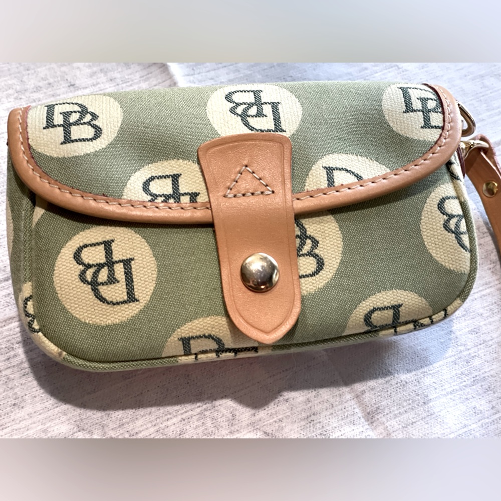 Original Dooney & Bourke wristlet
